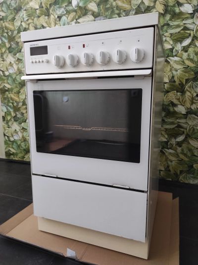 Лот: 19055973. Фото: 1. Электро плита siemens hnt 5502. Плиты, духовые шкафы, варочные поверхности