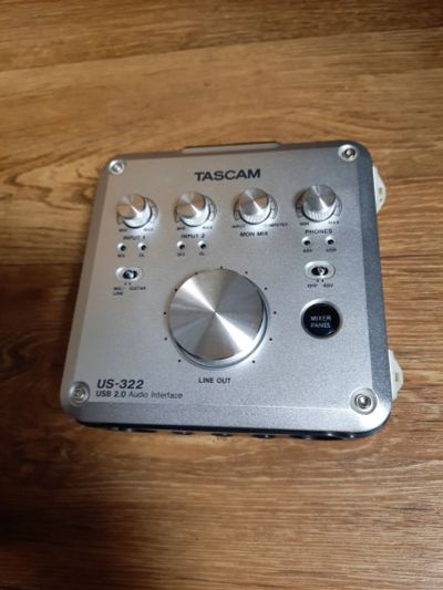 Лот: 24669361. Фото: 1. Tascam звуковая карта. Звуковые карты