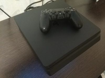 Лот: 14930364. Фото: 1. PlayStation 4 1TB. Консоли