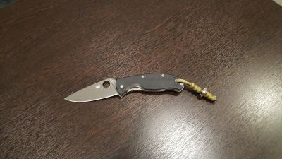 Лот: 9374505. Фото: 1. Нож spyderco tenacious. Ножи, топоры