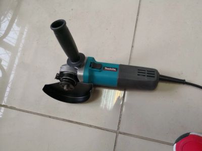 Лот: 11206544. Фото: 1. Болгарка Makita. Электроинструмент