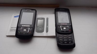 Лот: 24904460. Фото: 1. 2 телефона samsung SGH-D900 Одним... Кнопочные мобильные телефоны