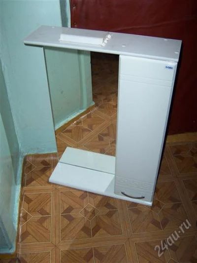 Лот: 1268725. Фото: 1. Шкаф в ванну с подсветкой и зеркалом. Мебель для ванной комнаты