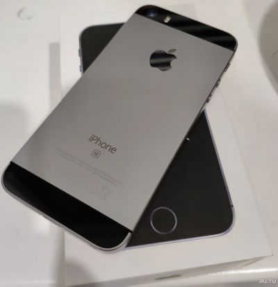 Лот: 12827880. Фото: 1. Iphone se 32 gb. Смартфоны