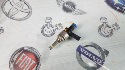 Лот: 23584381. Фото: 1. Форсунка Mercedes-Benz C-Class... Двигатель и элементы двигателя