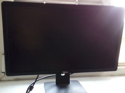 Лот: 12042419. Фото: 1. Монитор Dell. ЖК-мониторы