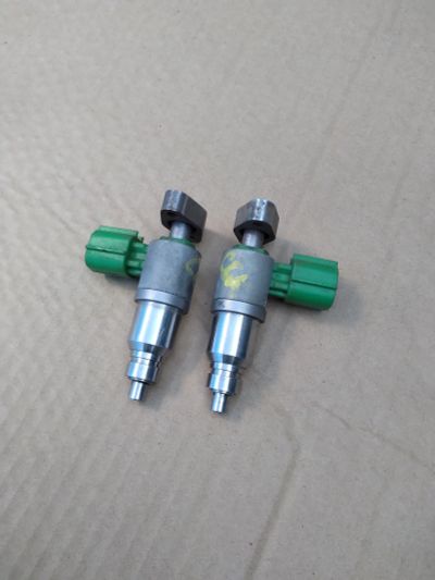 Лот: 20316683. Фото: 1. Форсунка Nissan QR20DD. Двигатель и элементы двигателя