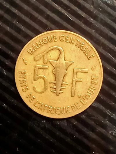 Лот: 19549474. Фото: 1. Монета Западной Африки 5 франков... Африка