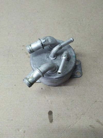 Лот: 21402497. Фото: 1. радиатор акпп Nissan Note E11. Двигатель и элементы двигателя