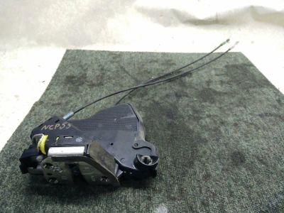 Лот: 21410213. Фото: 1. замок двери Toyota Probox, Succeed... Двигатель и элементы двигателя