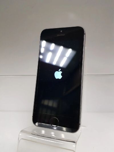 Лот: 15649474. Фото: 1. iPhone 5S 16GB Space Gray 1. Смартфоны