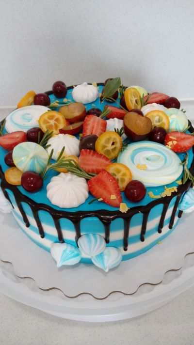 Лот: 10064438. Фото: 1. Нежные и вкусные торты с фруктами... Торты, пирожные