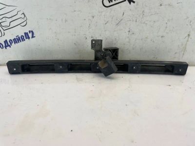 Лот: 24965227. Фото: 1. крепление бампера Ford Focus CB4. Двигатель и элементы двигателя