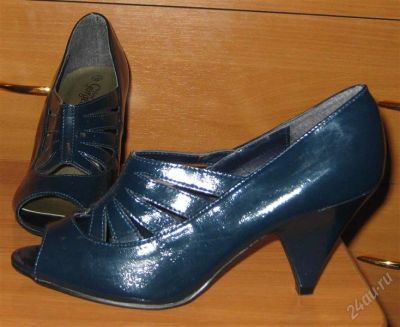 Лот: 2405890. Фото: 1. Туфли New Look 39-40 размер. Туфли