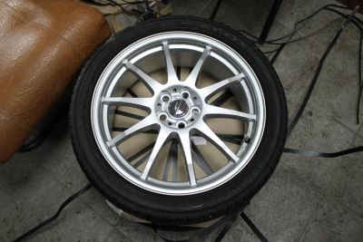 Лот: 11186595. Фото: 1. Элегантные Atech Schneider R18... Диски