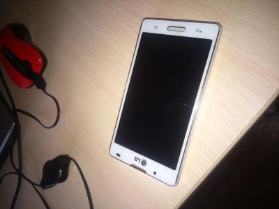 Лот: 5522479. Фото: 1. LG L7 второго поколения p 713... Смартфоны