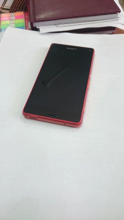 Лот: 7896269. Фото: 1. Sony Xperia Z3 Compact Оранжевый. Смартфоны