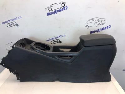 Лот: 21704209. Фото: 1. подлокотник Kia Sportage SL. Другое (автозапчасти)
