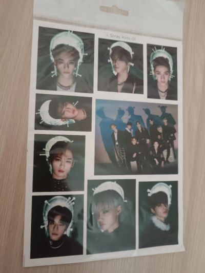 Лот: 24373544. Фото: 1. Наклейки Stray kids. Наклейки, карточки, вкладыши