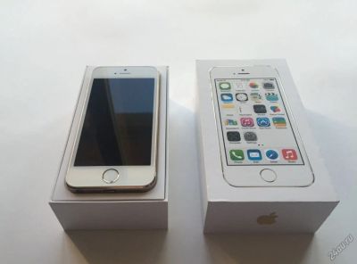 Лот: 5758961. Фото: 1. Продам Apple iPhone 5S Gold. Смартфоны