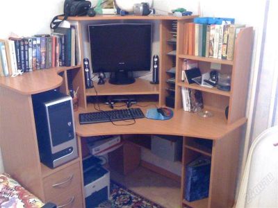 Лот: 829351. Фото: 1. Стол компьютерный. Другое (мебель)