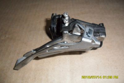 Лот: 11792974. Фото: 1. Передний переключатель Shimano... Запчасти