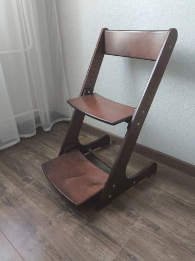 Лот: 25675995. Фото: 1. Стул школьный. Столики, стулья, парты