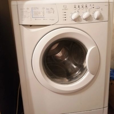 Лот: 18380550. Фото: 1. Стиральная машинка автомат Indesit... Стиральные машины
