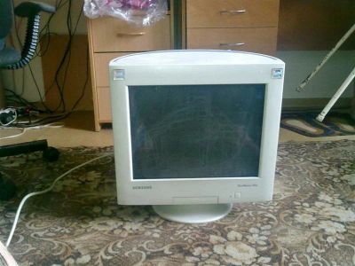 Лот: 1015001. Фото: 1. Монитор SAMSUNG SYNC MASTER 757... ЭЛТ-мониторы
