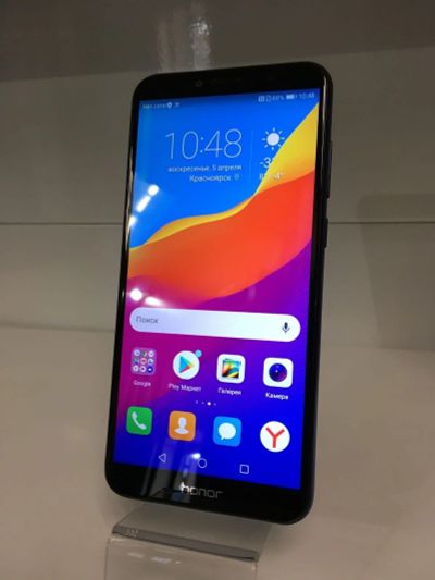 Лот: 15787497. Фото: 1. Смартфон Honor 7C 32GB (в коробке... Смартфоны