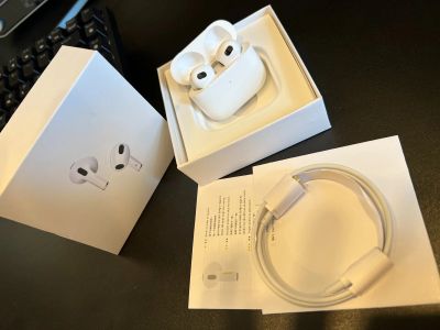 Лот: 24973076. Фото: 1. Новые Беспроводные наушники Airpods... Наушники, гарнитуры