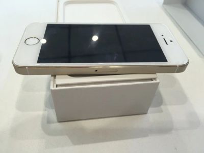 Лот: 7865668. Фото: 1. iPhone 5s 16gb. Смартфоны
