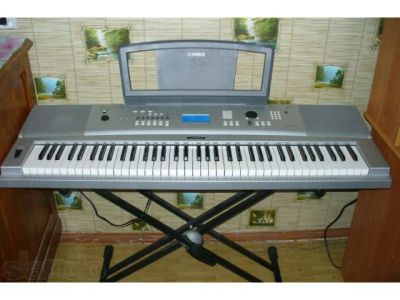 Лот: 8144478. Фото: 1. Синтезатор Yamaha DGX-220. Клавишные