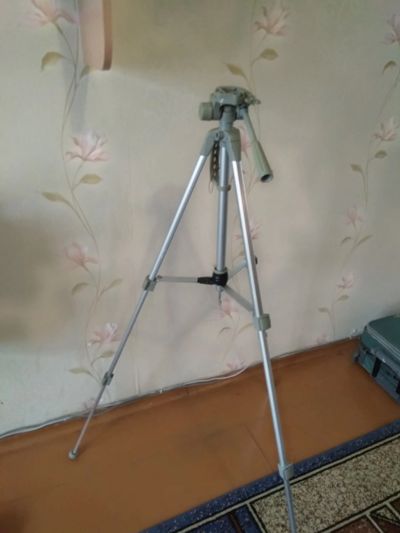 Лот: 12084517. Фото: 1. Монопод Трипод Штатив складной. Штативы, держатели