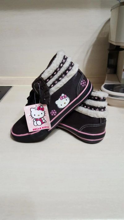 Лот: 8951013. Фото: 1. Кроссовки Hello Kitty новые. Кеды, кроссовки