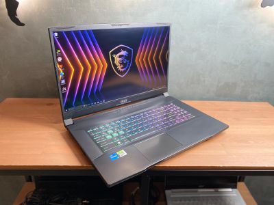 Лот: 25674124. Фото: 1. MSI Katana 17,3"IPS144Hz/RTX4050... Ноутбуки