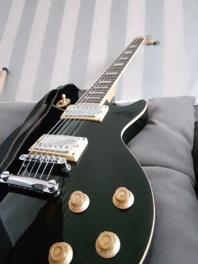 Лот: 25634858. Фото: 1. Электрогитара Fabio Les Paul. Гитары