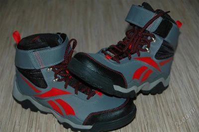 Лот: 2256005. Фото: 1. REEBOK женские ботинки. Ботинки, полуботинки