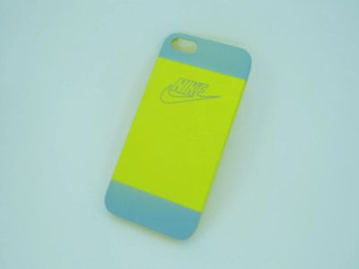 Лот: 4139201. Фото: 1. Чехол для iPhone 5 Nike с покрытием... Чехлы, бамперы