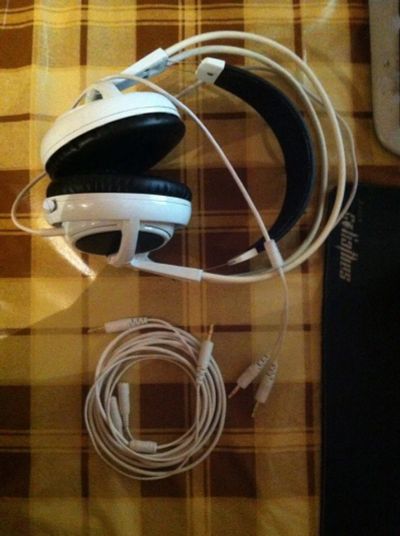 Лот: 8318642. Фото: 1. Наушники steelseries siberia v2. Наушники, гарнитуры
