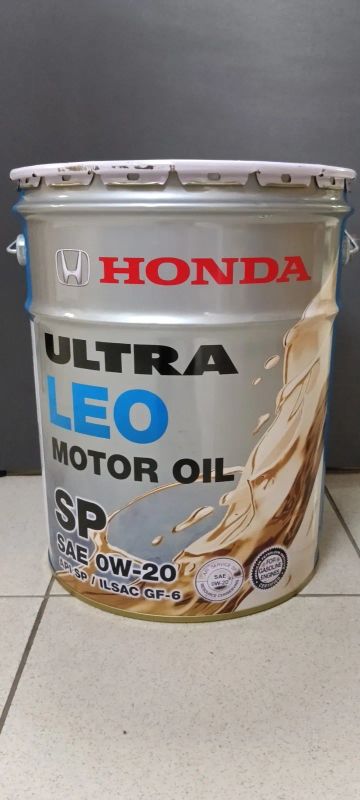 Лот: 25806948. Фото: 1. Масло моторное Honda Ultra LEO... Масла, жидкости