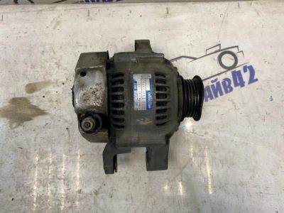 Лот: 21710814. Фото: 1. генератор Toyota Avensis AT220L. Двигатель и элементы двигателя