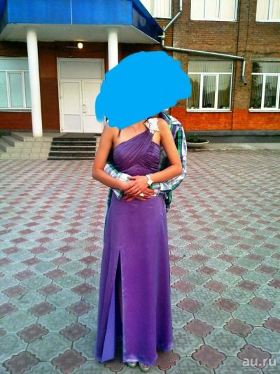 Лот: 13774265. Фото: 1. Платье на выпускной. Платья
