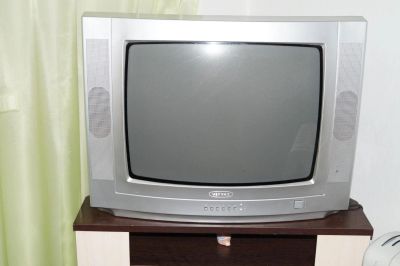 Лот: 6180338. Фото: 1. Телевизор+пульт. Телевизоры