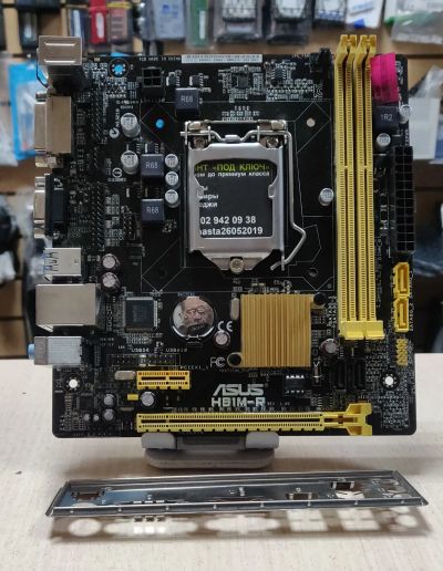 Лот: 21060026. Фото: 1. Мат. плата ASUS H81M-R/LGA1150... Материнские платы