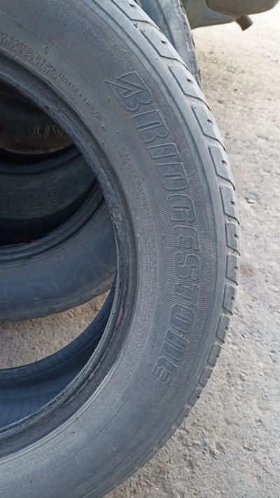 Лот: 19368847. Фото: 1. Шина Bridgestone Dueler H/T D687... Шины
