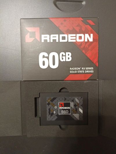 Лот: 17928791. Фото: 1. SSD 2.5" SATA-3 60Gb AMD Radeon... SSD-накопители