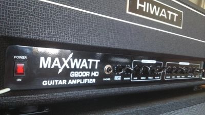 Лот: 5312738. Фото: 1. Гитарный стек Hiwatt . Гитарные эффекты и комбоусилители