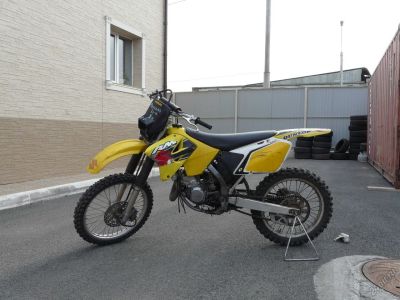 Лот: 5550645. Фото: 1. Продам Suzuki RM 125, 2003 год... Мотоциклы
