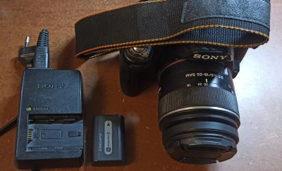 Лот: 25805665. Фото: 1. Фотоаппарат SONY. Цифровые зеркальные